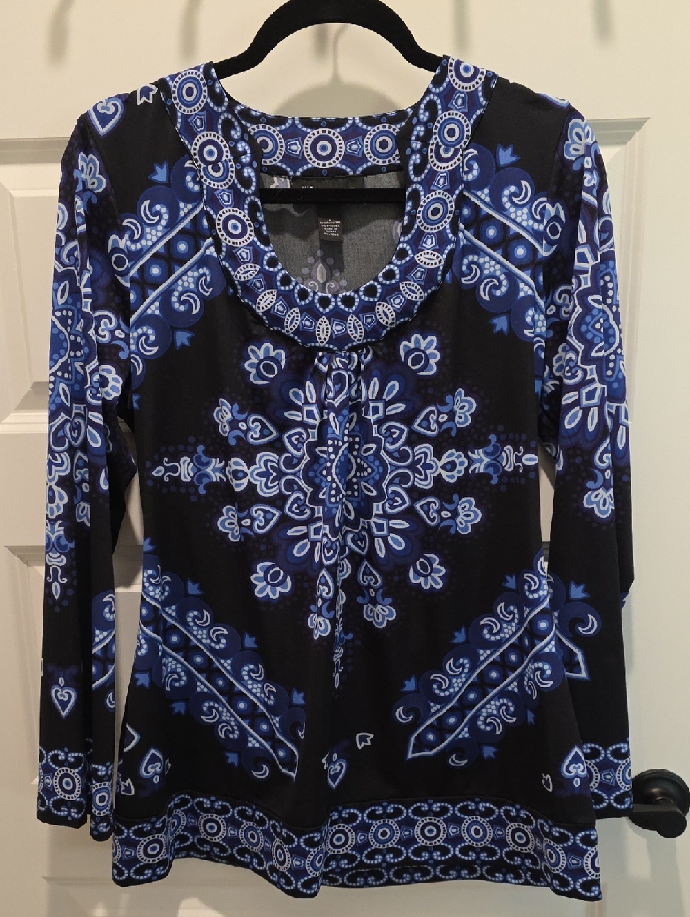INC International Concepts Black and Blue Boho Keyhole Top Size LP Large Petite